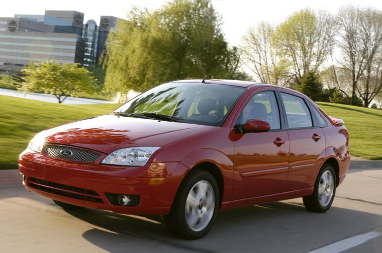 2005 Ford Focus ZX4 ST Picture